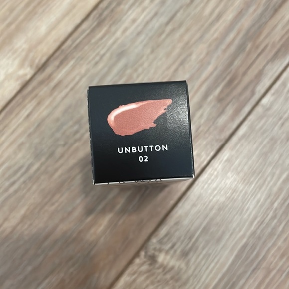 Fenty beauty Stunna Lip Paint Longwear Fluid Lip Color (shade: unbutton) - Picture 6 of 6